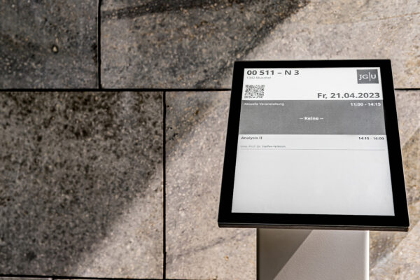 JGU Mainz ePaper Devices for Lecture Halls & Schedules
